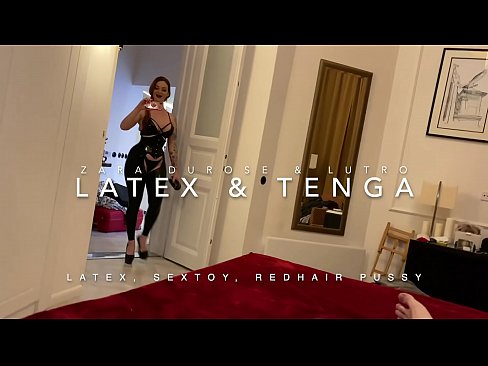 ❤️ Roodharige stiefzus in latex kostuum geneukt door stiefbroer ️ Porno at us ❤